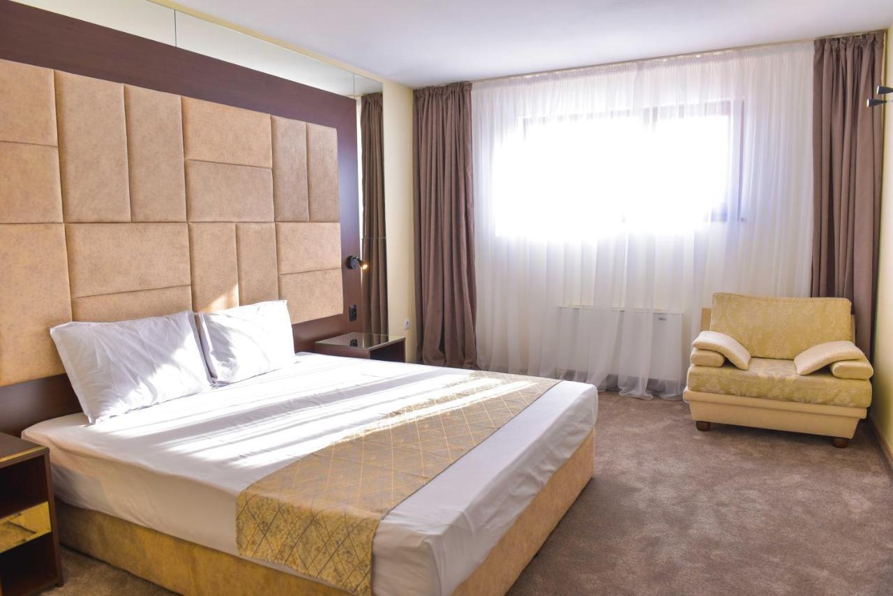 Family Hotel The View & Spa Tsigov Chark ภายนอก รูปภาพ