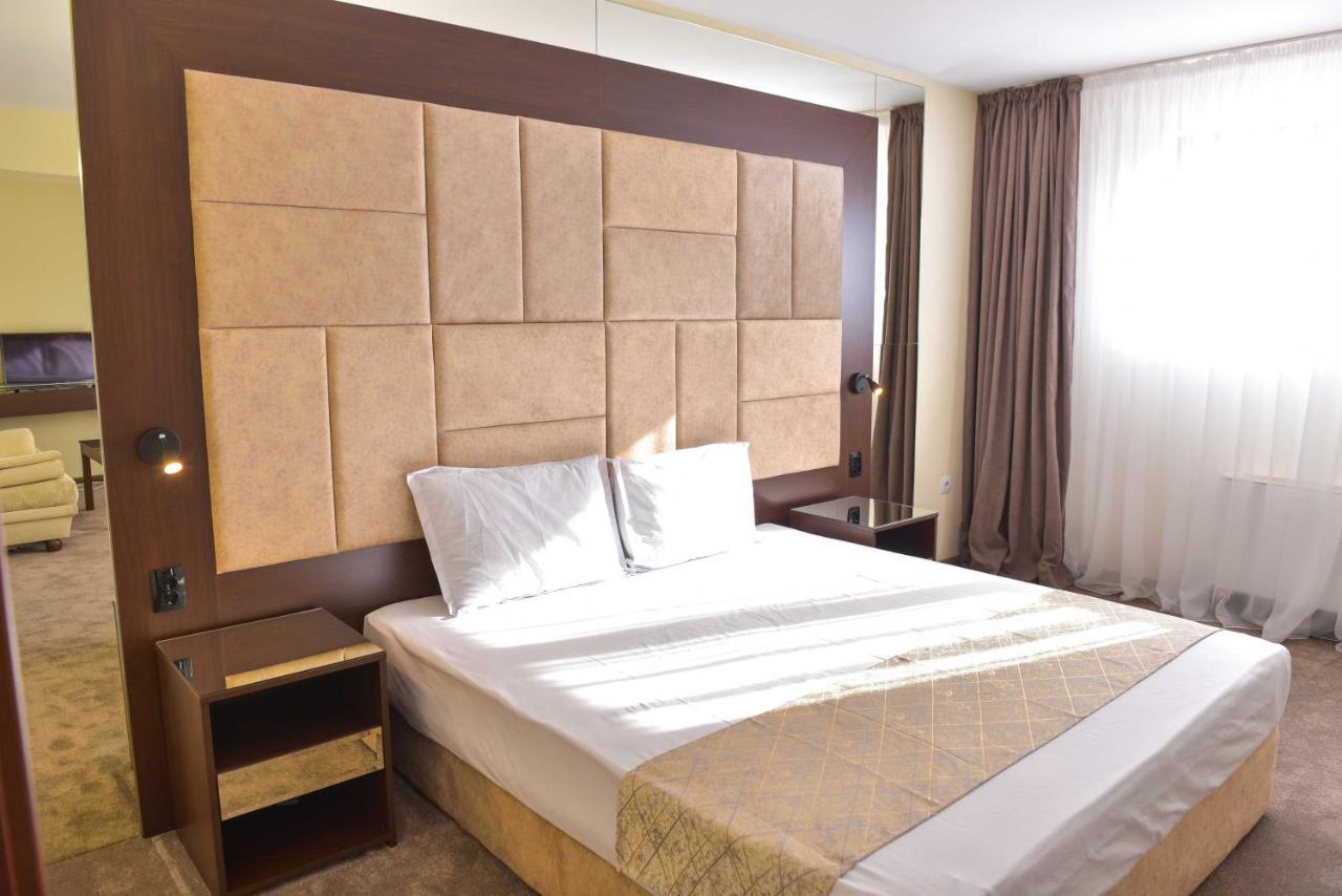 Family Hotel The View & Spa Tsigov Chark ภายนอก รูปภาพ