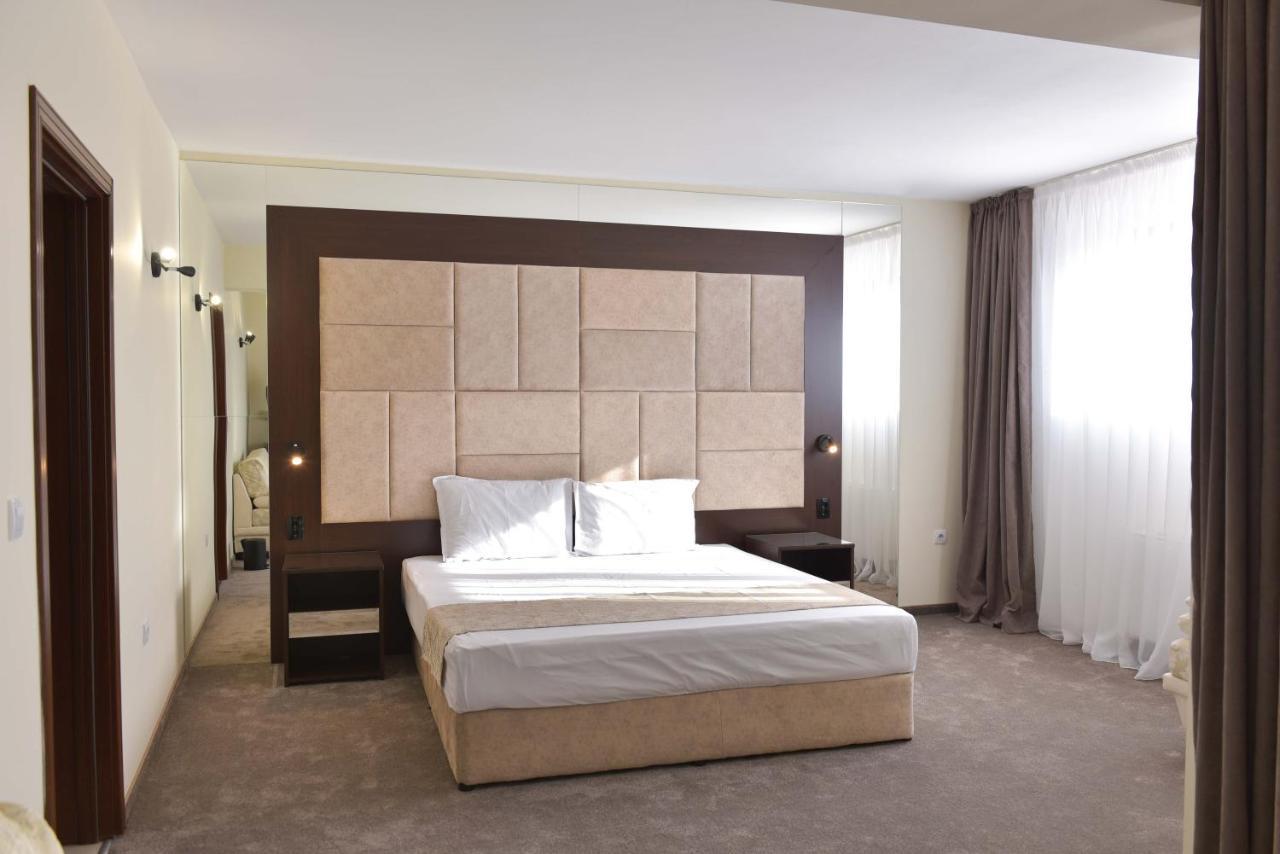 Family Hotel The View & Spa Tsigov Chark ภายนอก รูปภาพ